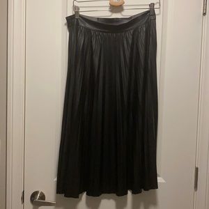 Zara Black Pleated Skirt